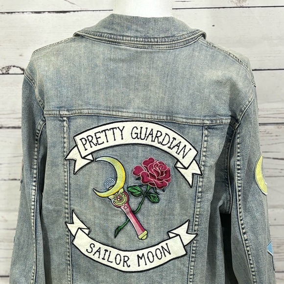 Torrid Exclusive Sailor Moon and Scouts Patch Denim Jacket in Size 1 - Picture 1 of 9